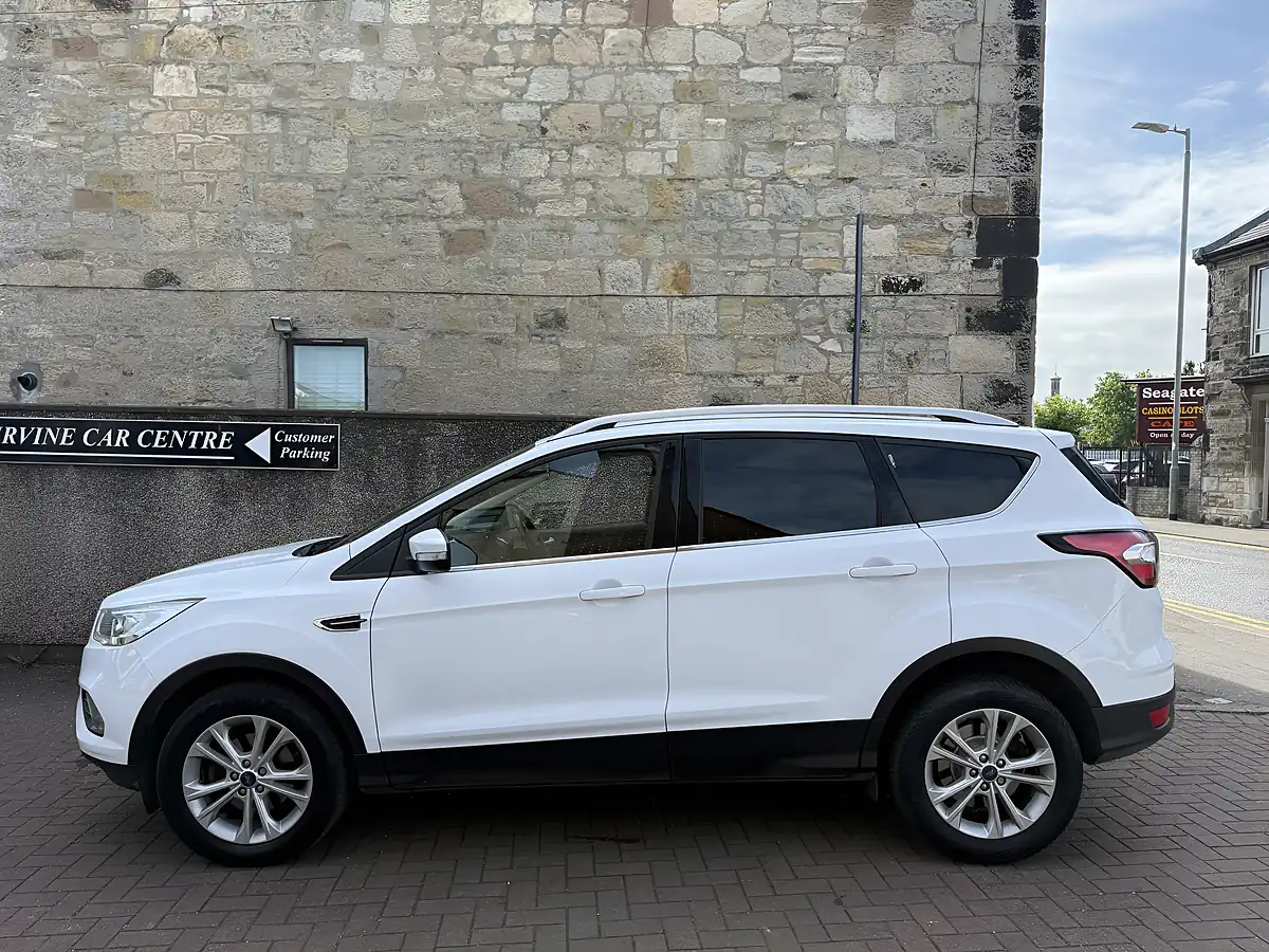 Used 2018 Ford Kuga Titanium White - Interior and Exterior details 15