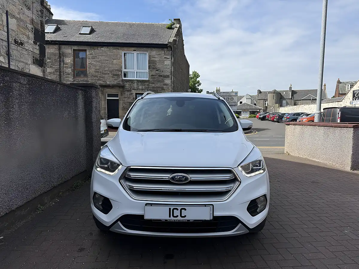 Used 2018 Ford Kuga Titanium White - Interior and Exterior details 5