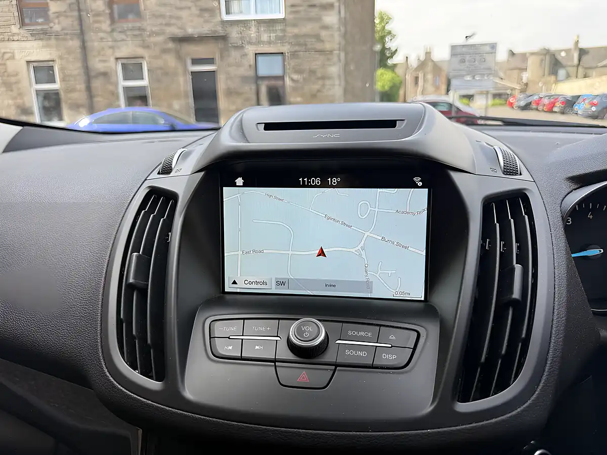 Used 2018 Ford Kuga Titanium White - Interior and Exterior details 7