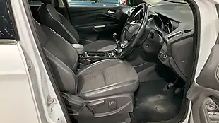 Used 2018 Ford Kuga Titanium White - Interior and Exterior details 10