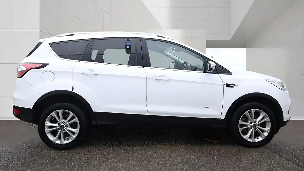 Used 2018 Ford Kuga Titanium White - Interior and Exterior details 5