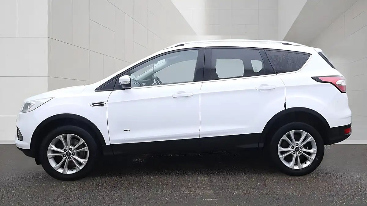 Used 2018 Ford Kuga Titanium White - Interior and Exterior details 6