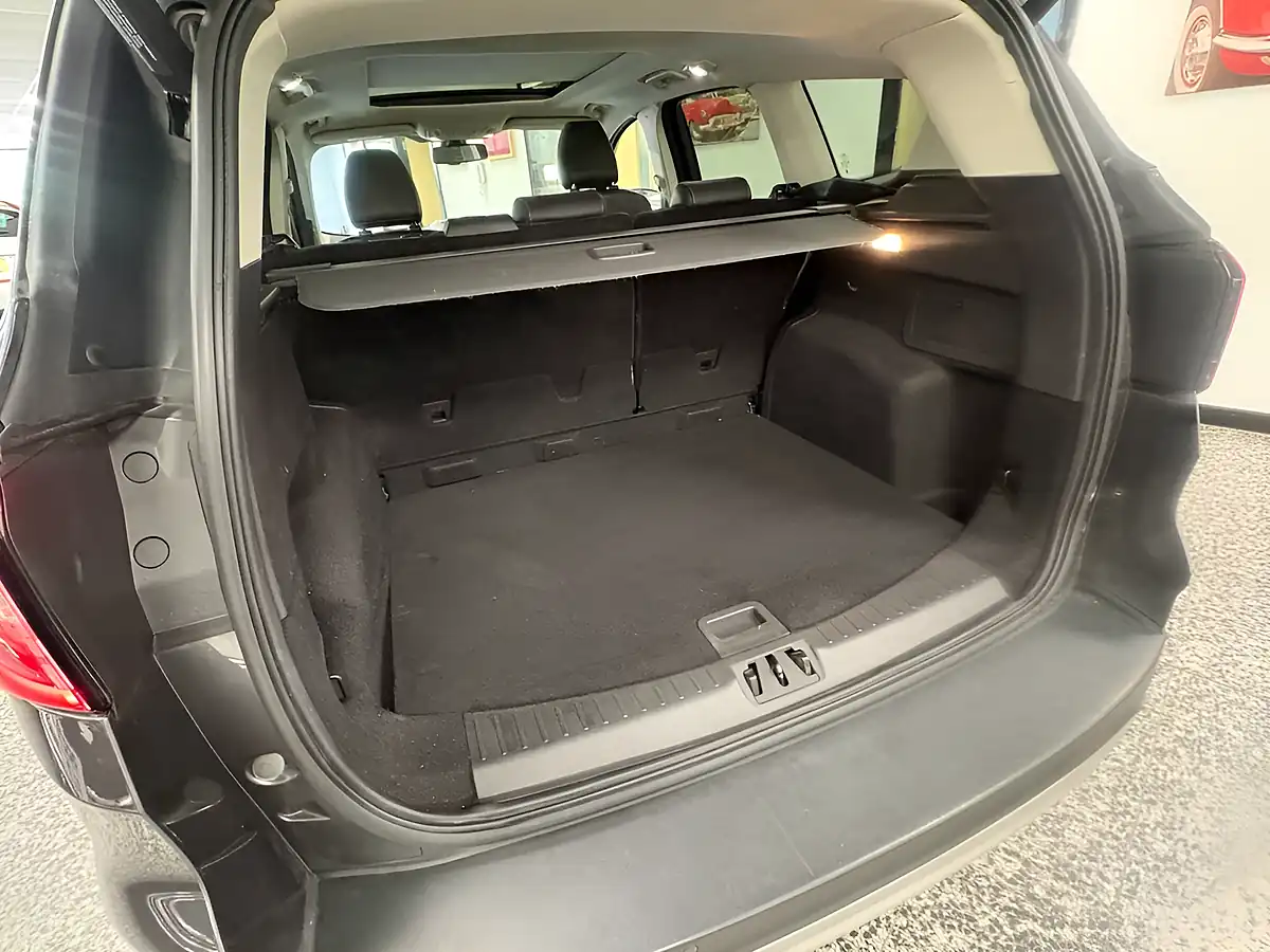 Used 2018 Ford Kuga Titanium X Grey - Interior and Exterior details 16