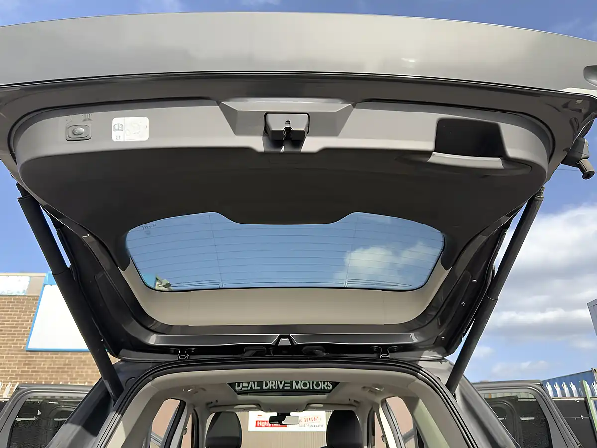 Used 2018 Ford Kuga Titanium X Grey - Interior and Exterior details 17