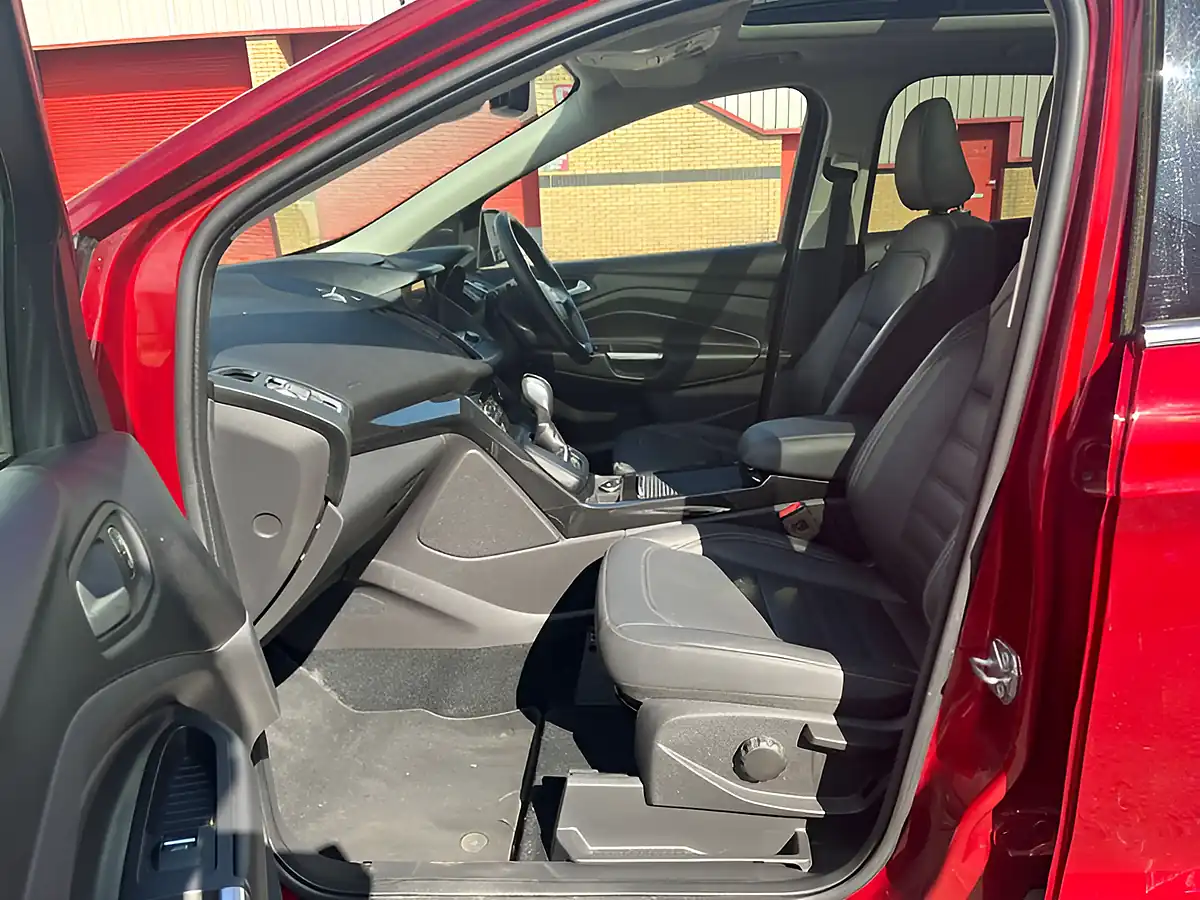 Used 2018 Ford Kuga Titanium X Ruby Red - Interior and Exterior details 17