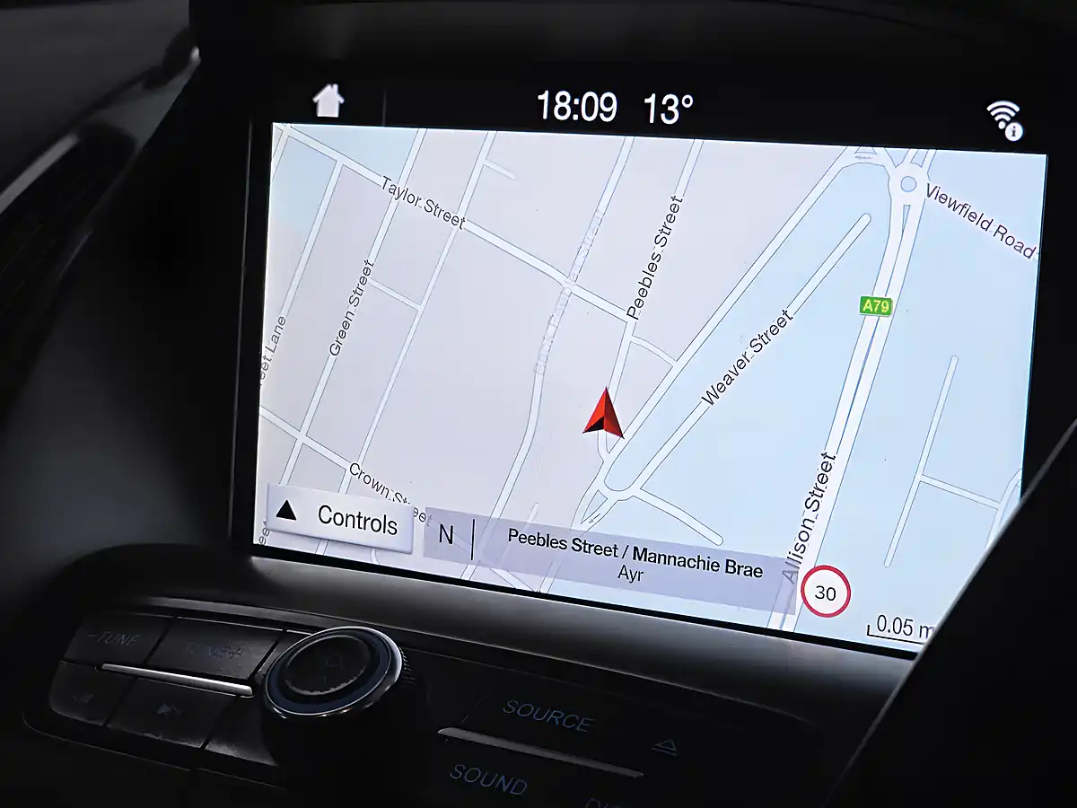 Used 2018 Ford Kuga Titanium X White - Interior and Exterior details 16
