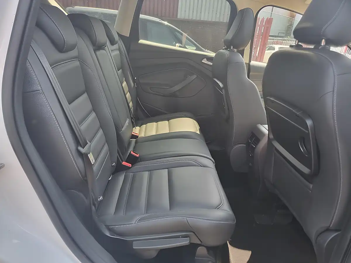 Used 2018 Ford Kuga Titanium X White - Interior and Exterior details 10