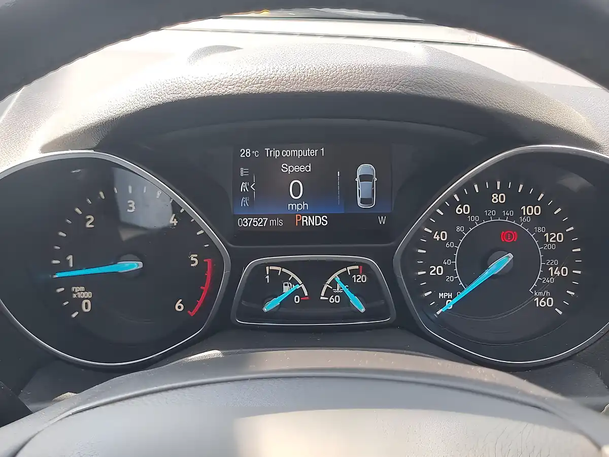 Used 2018 Ford Kuga Titanium X White - Interior and Exterior details 8