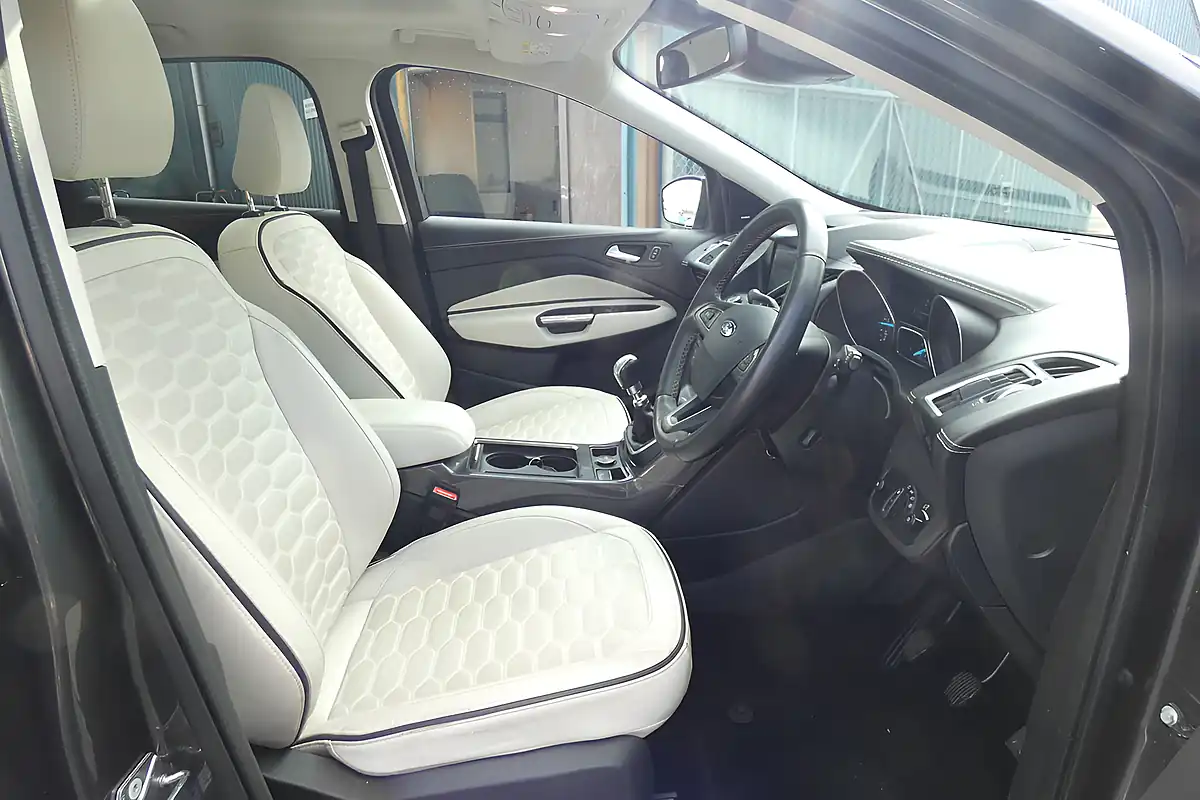 Used 2018 Ford Kuga Vignale Grey - Interior and Exterior details 6