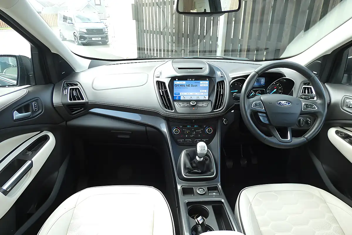 Used 2018 Ford Kuga Vignale Grey - Interior and Exterior details 7