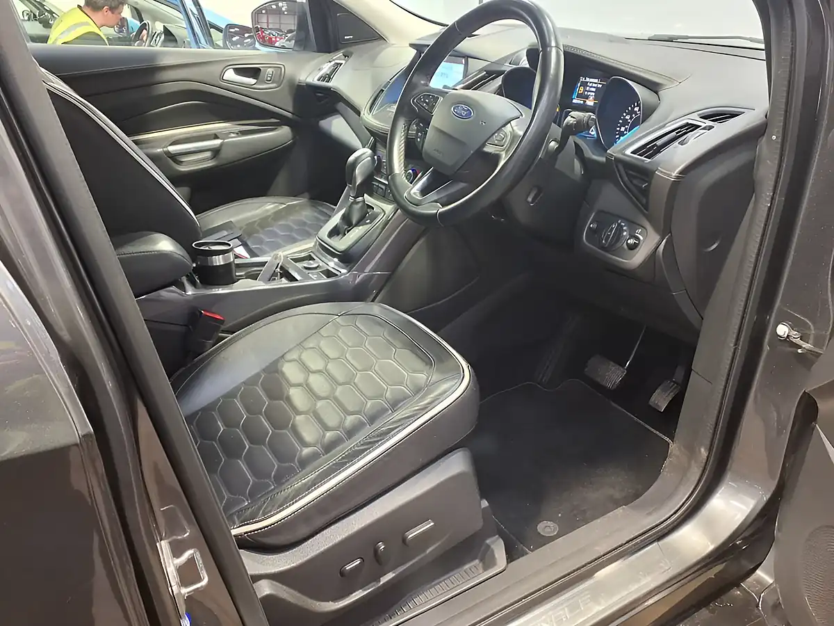 Used 2018 Ford Kuga Vignale Grey - Interior and Exterior details 7