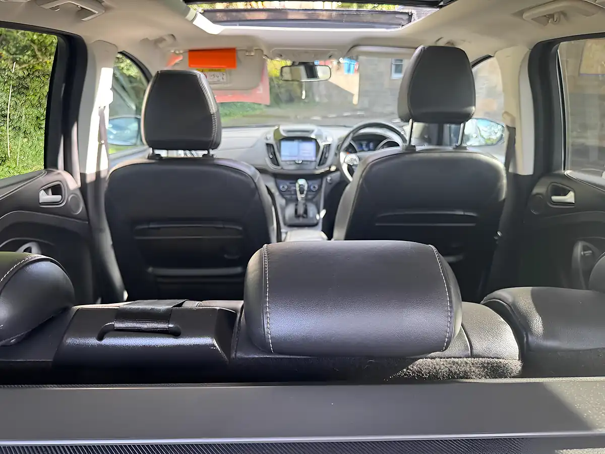 Used 2018 Ford Kuga Vignale Grey - Interior and Exterior details 19