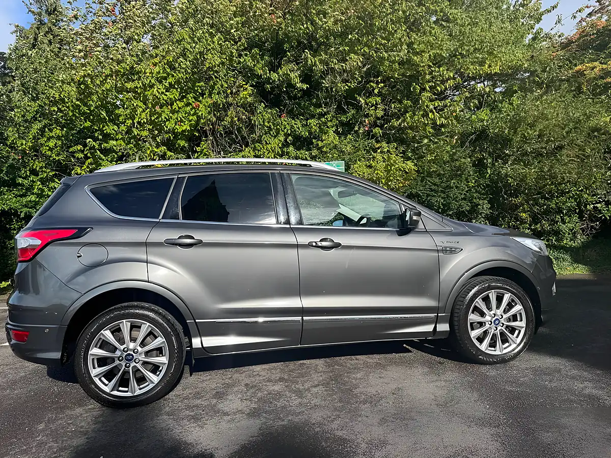 Used 2018 Ford Kuga Vignale Grey - Interior and Exterior details 5