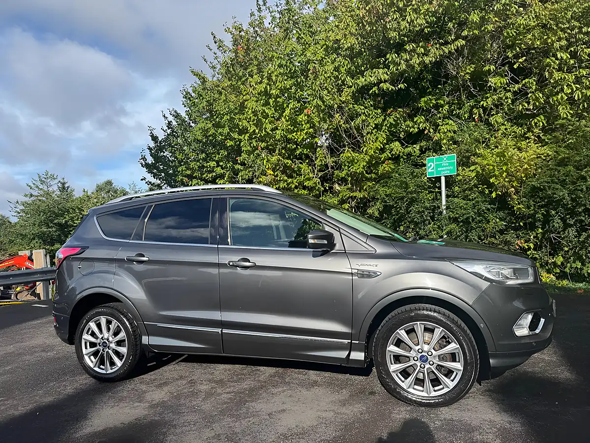 Used 2018 Ford Kuga Vignale Grey - Interior and Exterior details 8