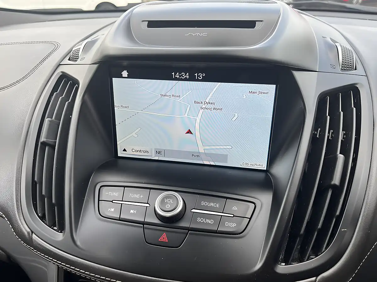 Used 2018 Ford Kuga Vignale Magnetic Grey - Interior and Exterior details 11