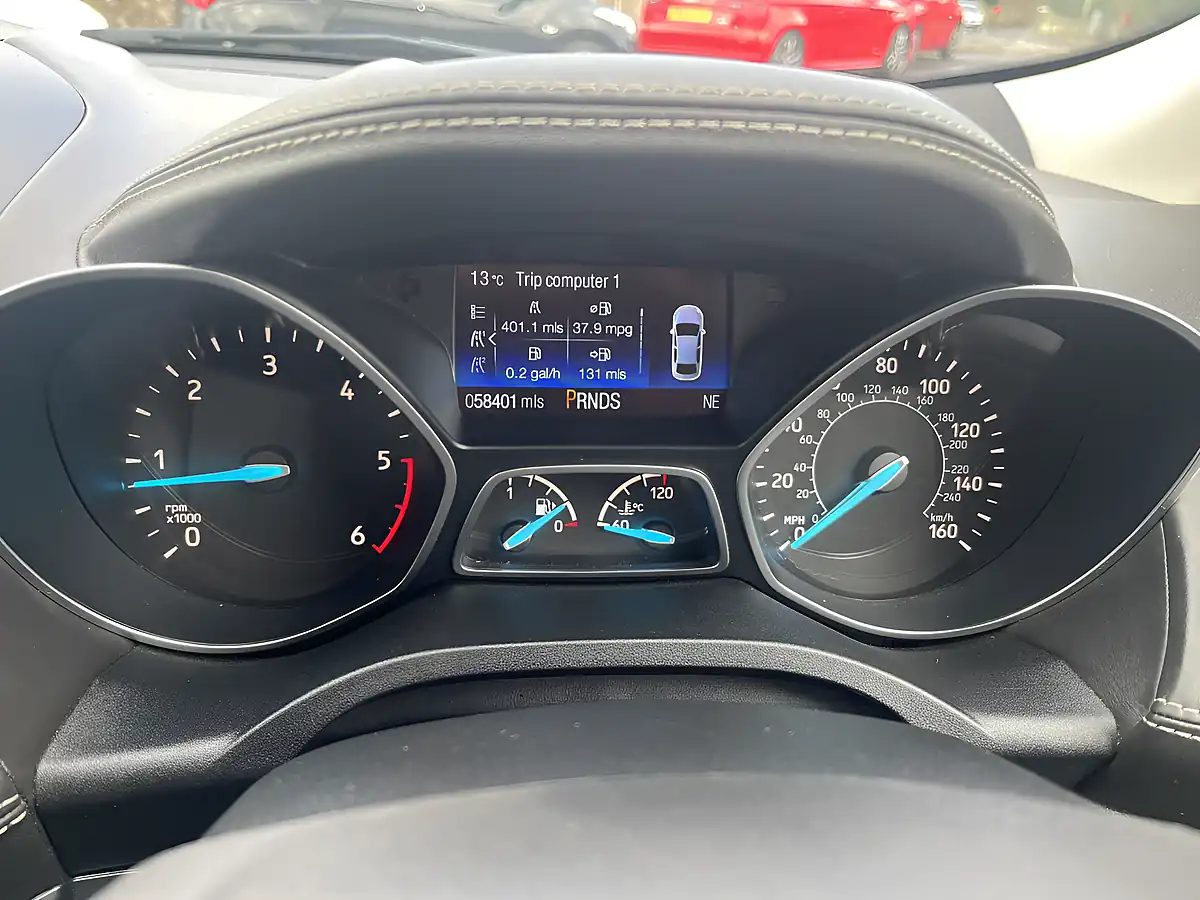 Used 2018 Ford Kuga Vignale Magnetic Grey - Interior and Exterior details 14