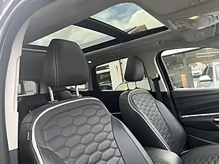 Used 2018 Ford Kuga Vignale Magnetic Grey - Interior and Exterior details 19