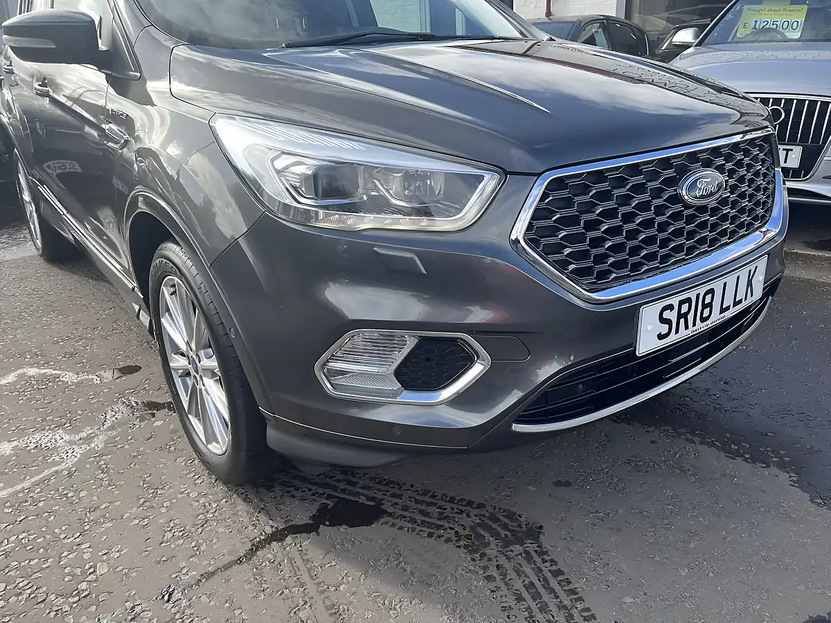 Used 2018 Ford Kuga Vignale Magnetic Grey - Interior and Exterior details 4