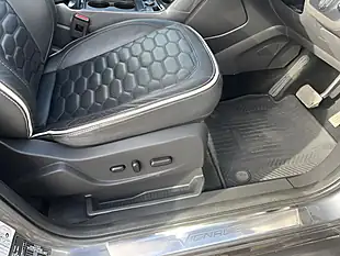Used 2018 Ford Kuga Vignale Magnetic Grey - Interior and Exterior details 7