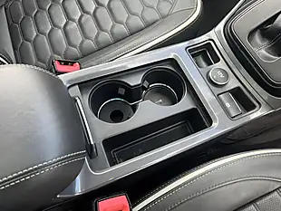 Used 2018 Ford Kuga Vignale Magnetic Grey - Interior and Exterior details 9