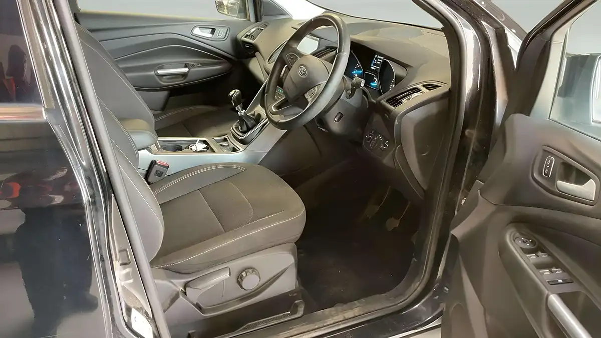 Used 2018 Ford Kuga Zetec Black - Interior and Exterior details 7
