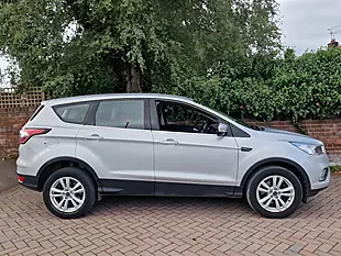 Used 2018 Ford Kuga Zetec Silver - Interior and Exterior details 8