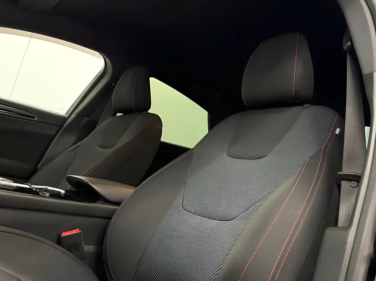 Used 2018 Ford Mondeo ST-Line Black - Interior and Exterior details 3