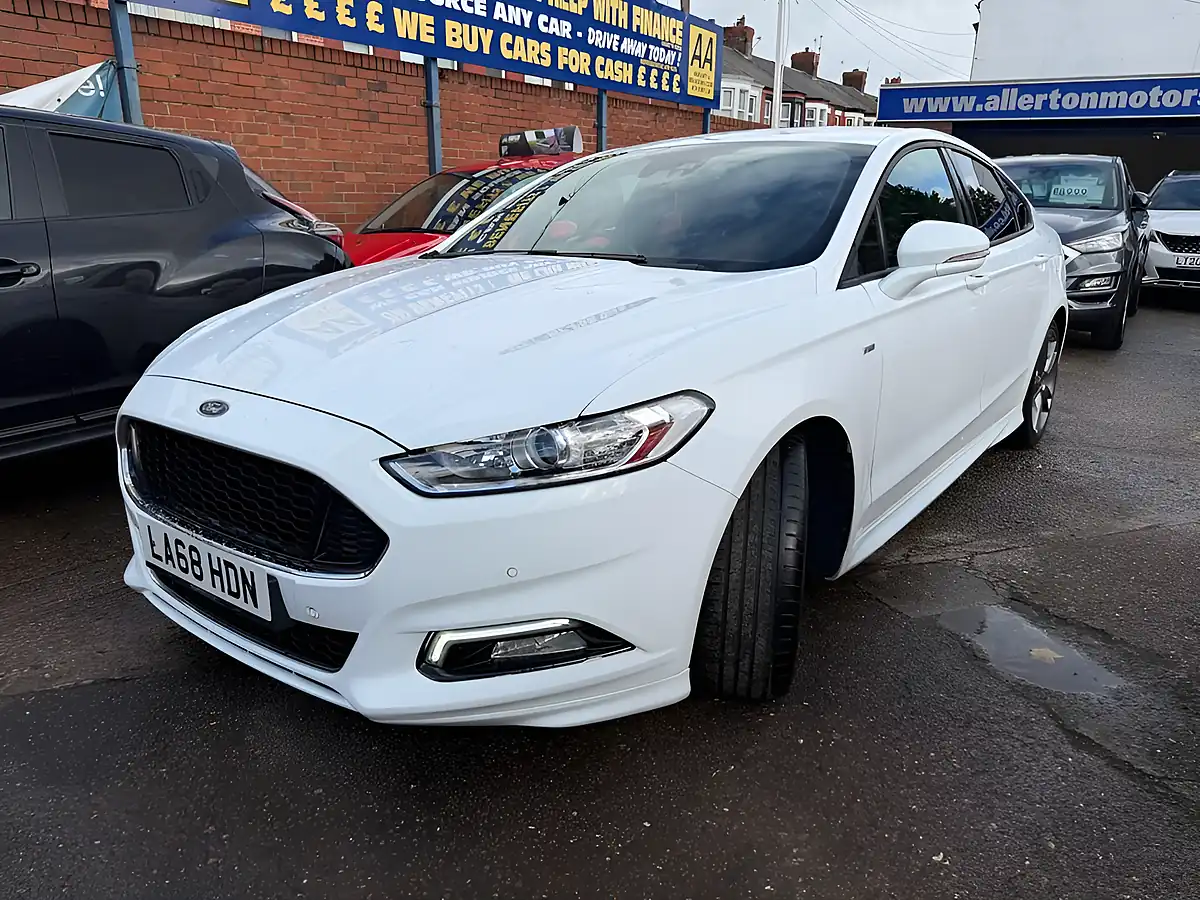 Used 2018 Ford Mondeo ST-Line Edition White - Interior and Exterior details 3