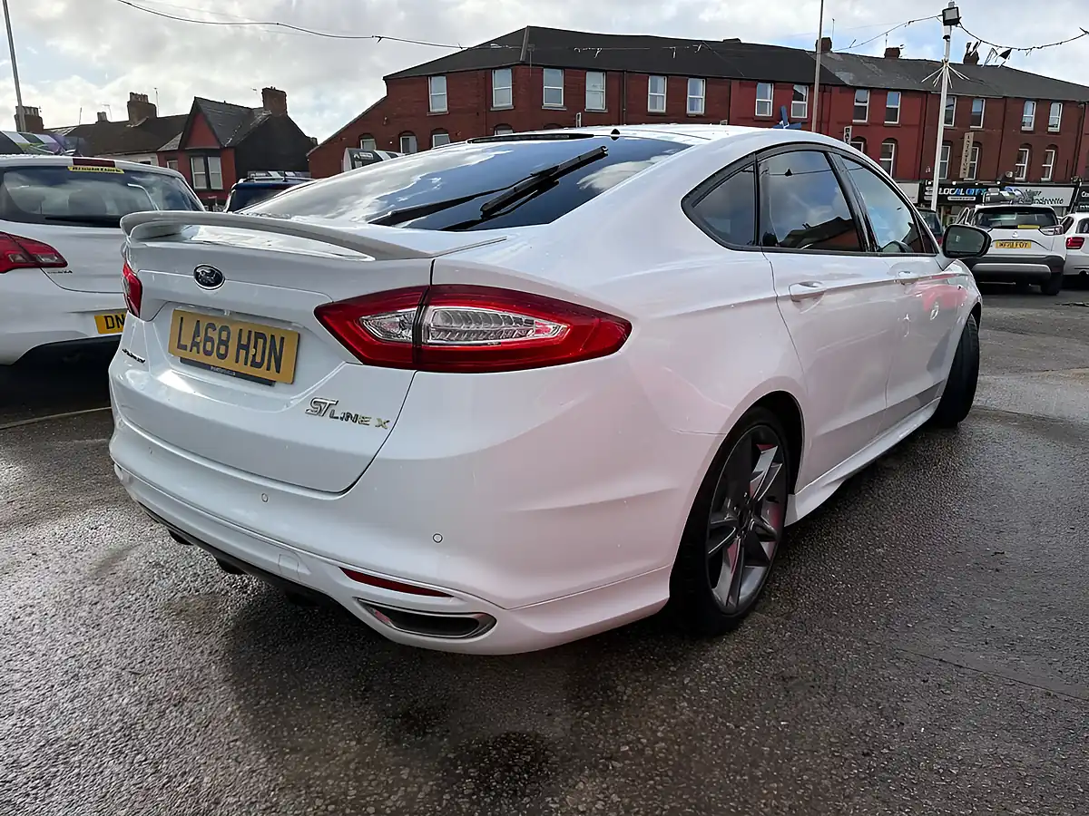 Used 2018 Ford Mondeo ST-Line Edition White - Interior and Exterior details 4