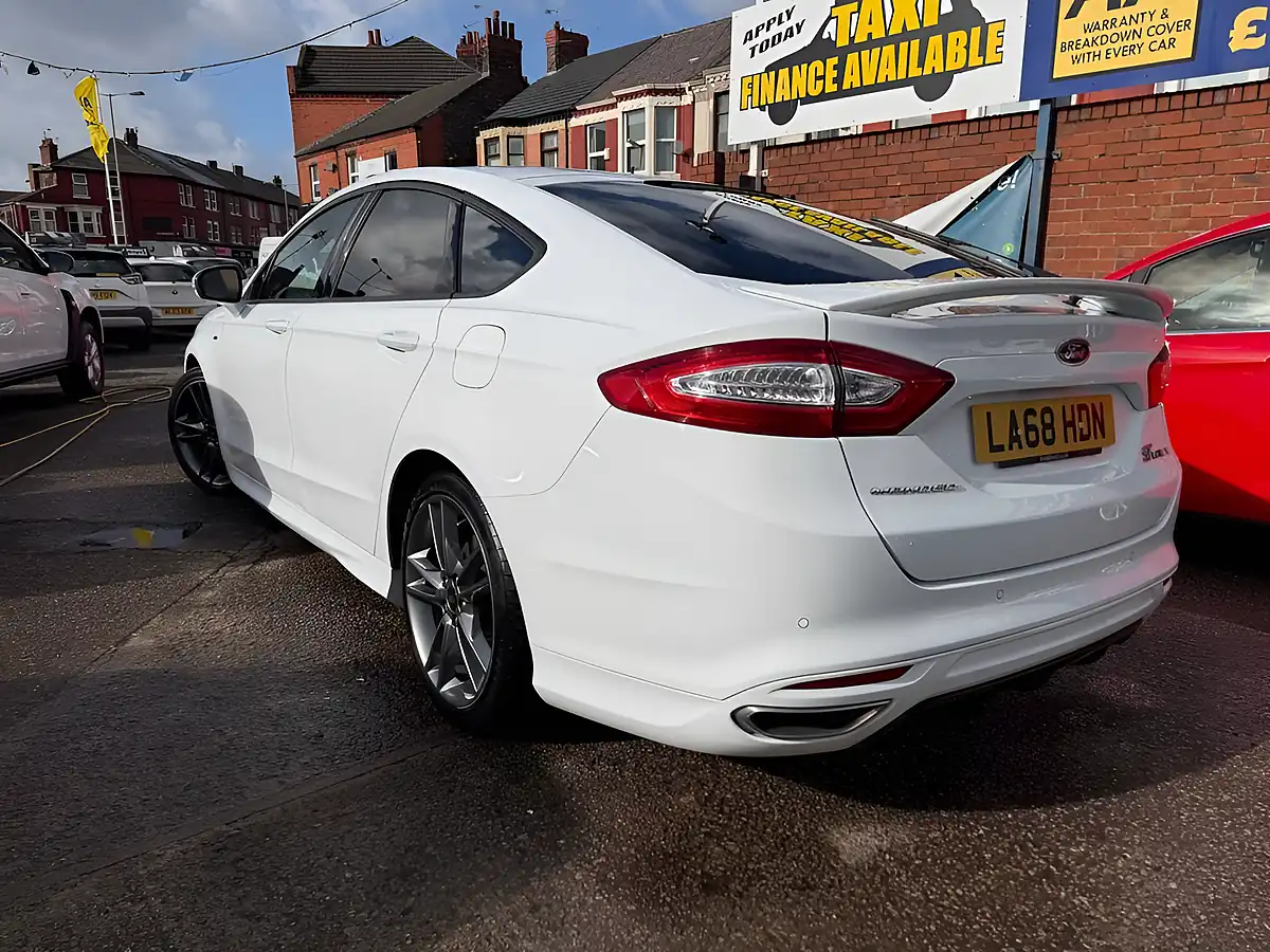 Used 2018 Ford Mondeo ST-Line Edition White - Interior and Exterior details 6