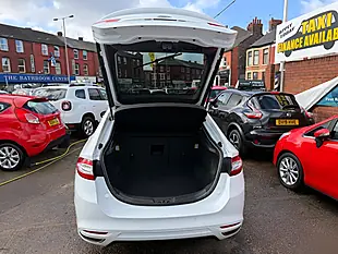 Used 2018 Ford Mondeo ST-Line Edition White - Interior and Exterior details 9