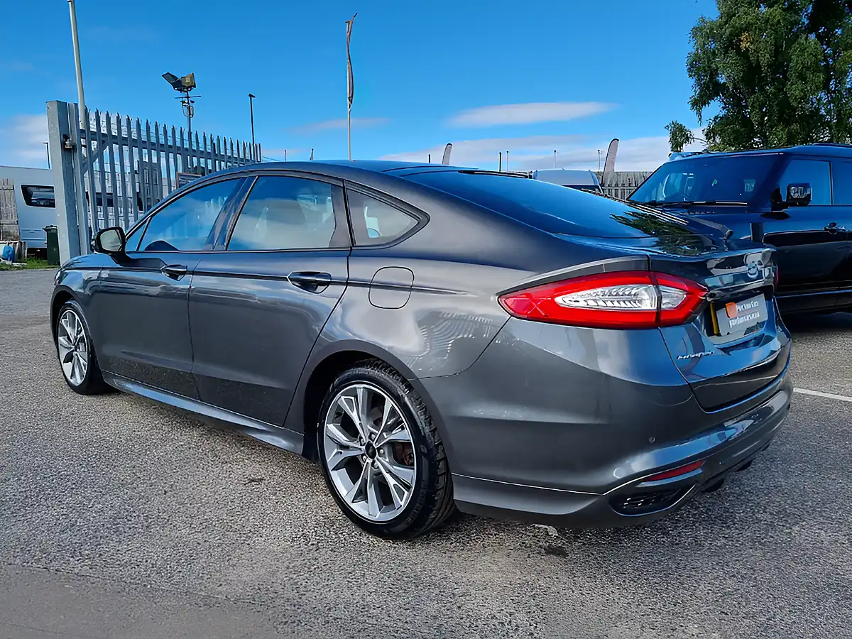 Used 2018 Ford Mondeo ST-Line Magnetic Grey Metallic - Interior and Exterior details 10