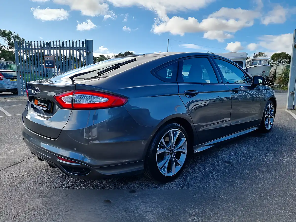 Used 2018 Ford Mondeo ST-Line Magnetic Grey Metallic - Interior and Exterior details 13