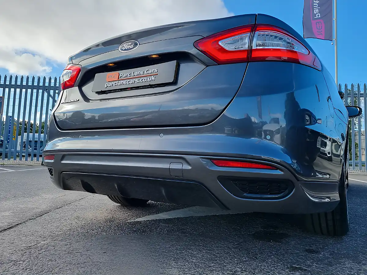 Used 2018 Ford Mondeo ST-Line Magnetic Grey Metallic - Interior and Exterior details 14