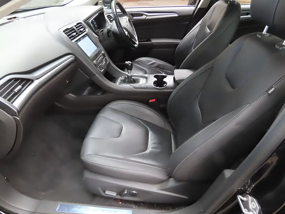 Used 2018 Ford Mondeo Titanium Black - Interior and Exterior details 6