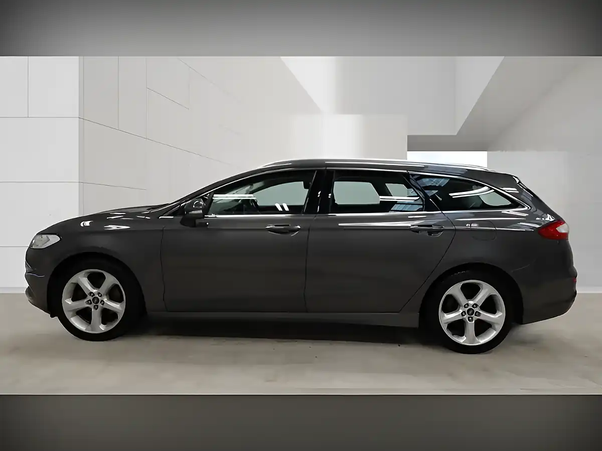 Used 2018 Ford Mondeo Titanium Edition Grey - Interior and Exterior details 6