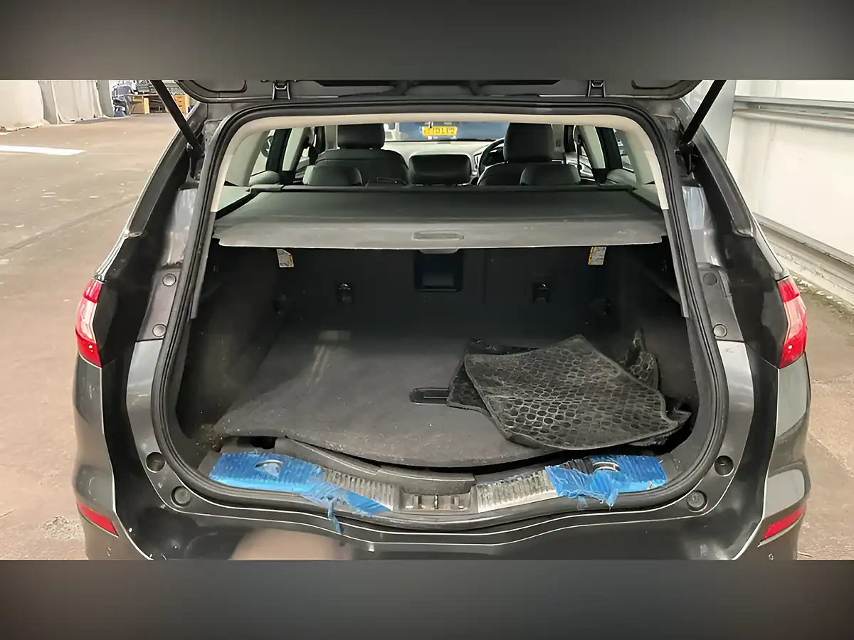 Used 2018 Ford Mondeo Titanium Edition Grey - Interior and Exterior details 9