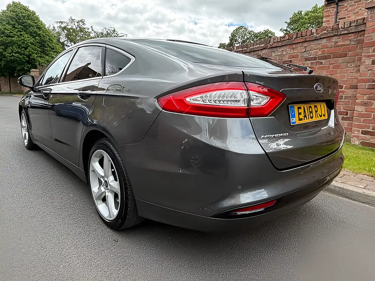 Used 2018 Ford Mondeo Titanium Grey - Interior and Exterior details 6