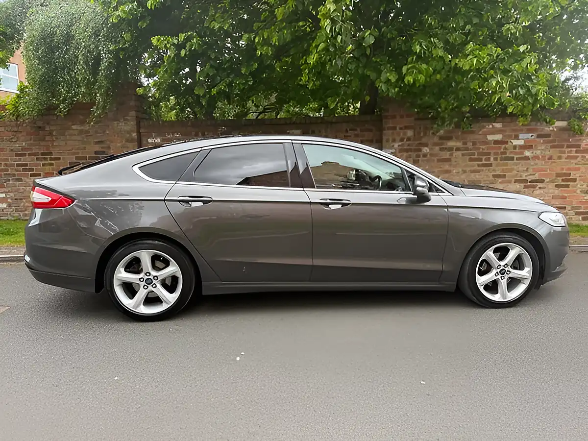 Used 2018 Ford Mondeo Titanium Grey - Interior and Exterior details 8