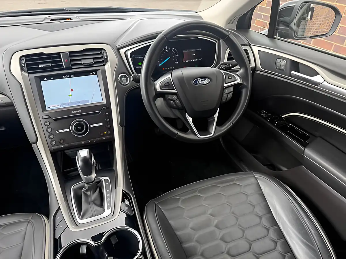 Used 2018 Ford Mondeo Vignale Black - Interior and Exterior details 12