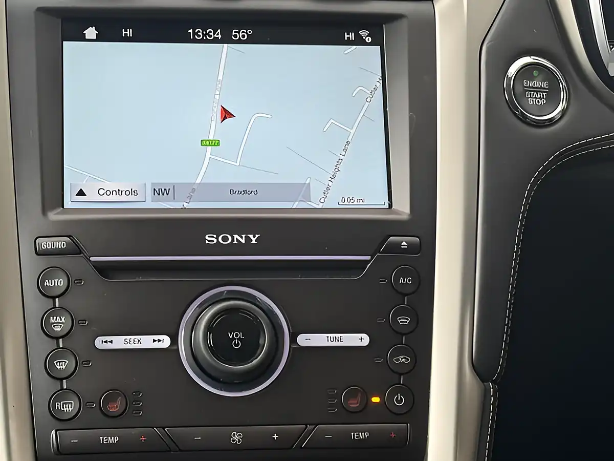 Used 2018 Ford Mondeo Vignale Black - Interior and Exterior details 16