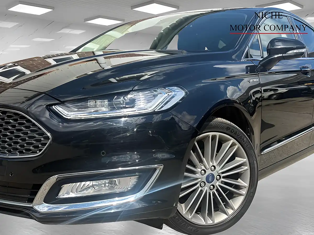 Used 2018 Ford Mondeo Vignale Black - Interior and Exterior details 17
