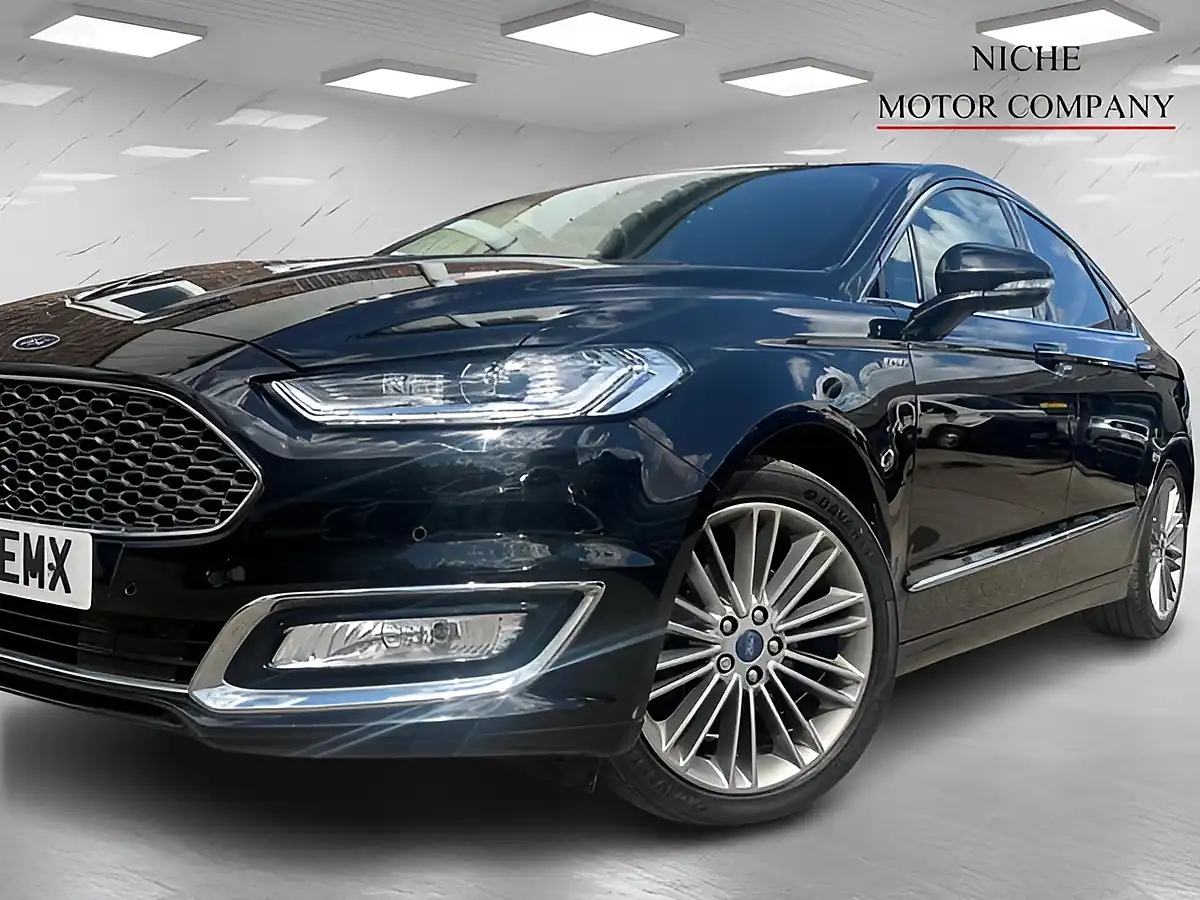 Used 2018 Ford Mondeo Vignale Black - Interior and Exterior details 18