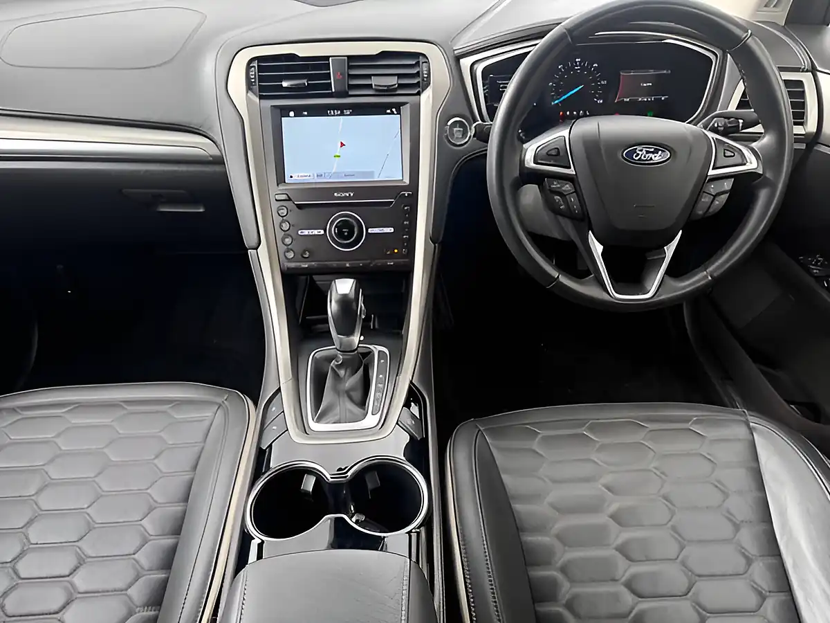 Used 2018 Ford Mondeo Vignale Black - Interior and Exterior details 3