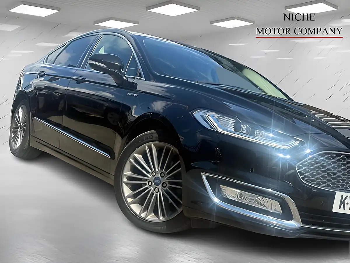 Used 2018 Ford Mondeo Vignale Black - Interior and Exterior details 8