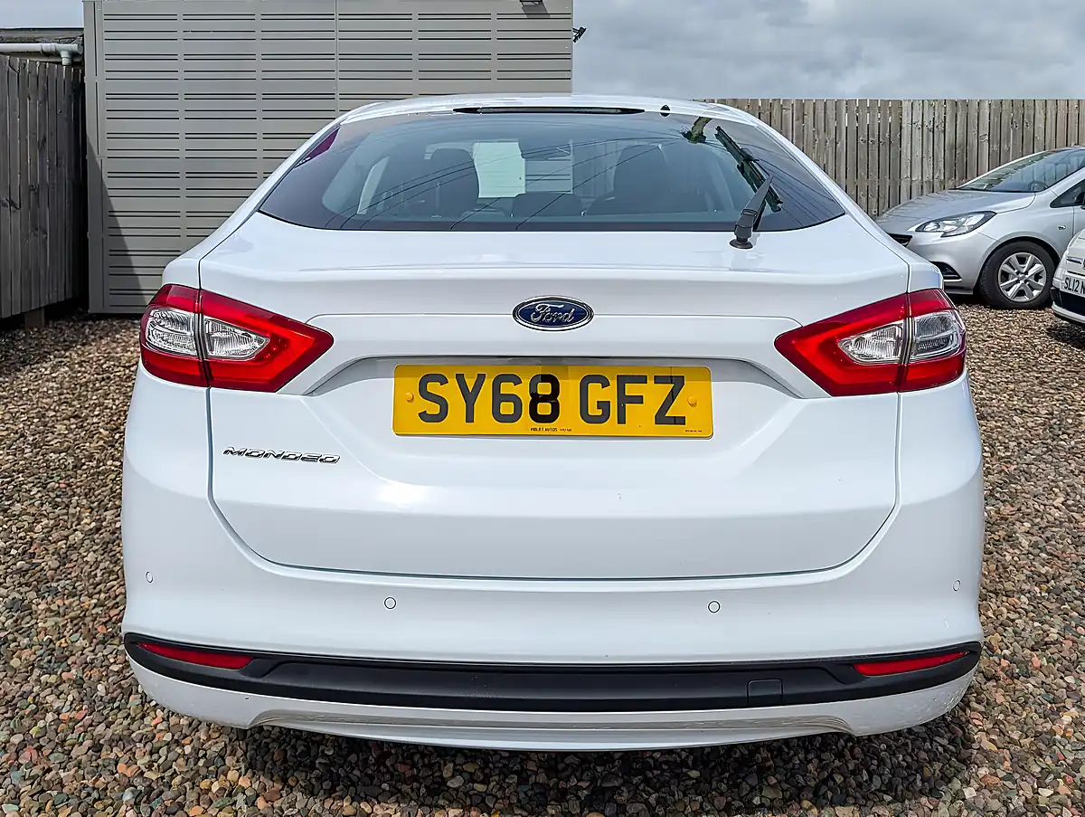 Used 2018 Ford Mondeo Zetec Edition White - Interior and Exterior details 11