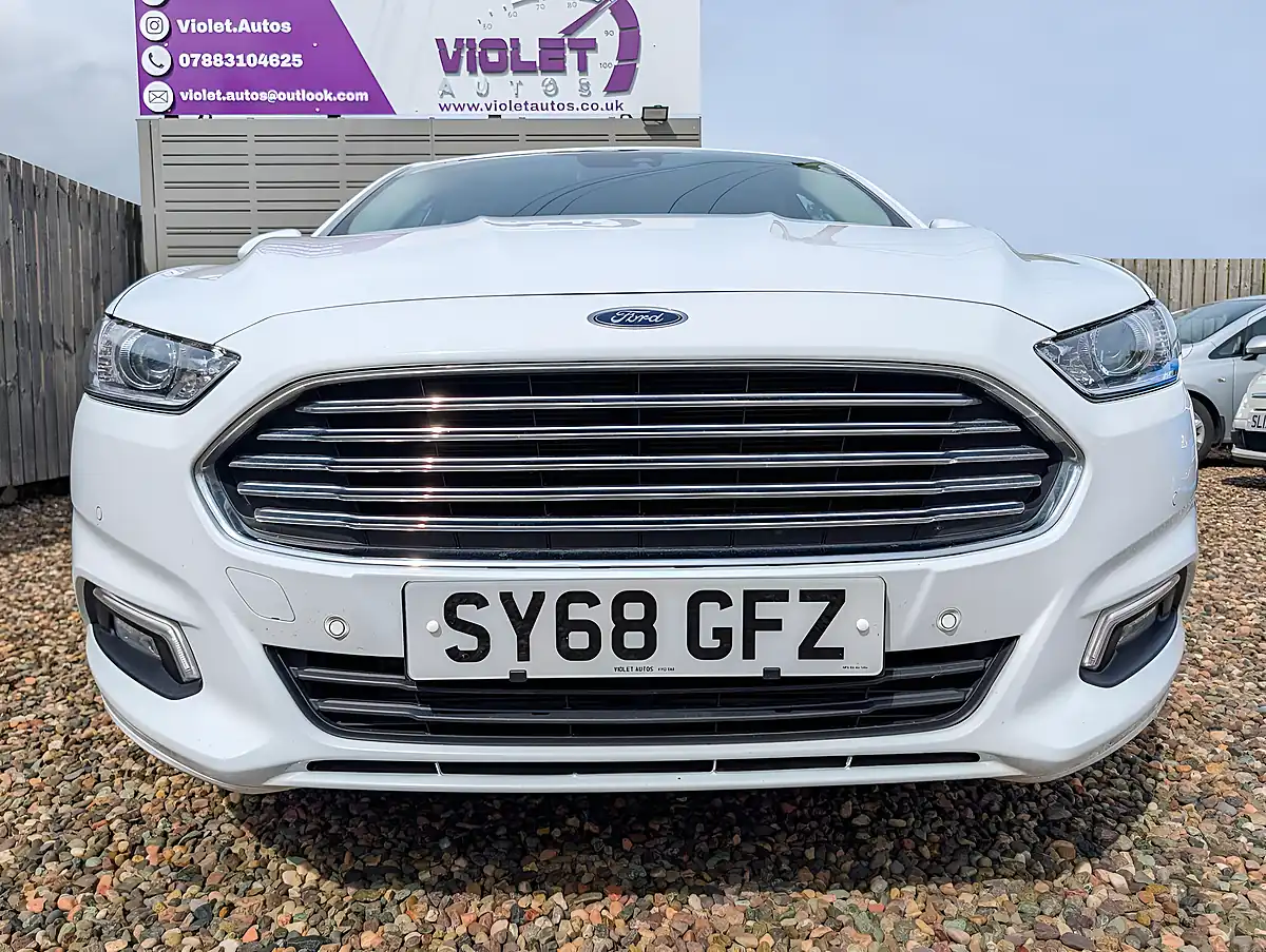 Used 2018 Ford Mondeo Zetec Edition White - Interior and Exterior details 6