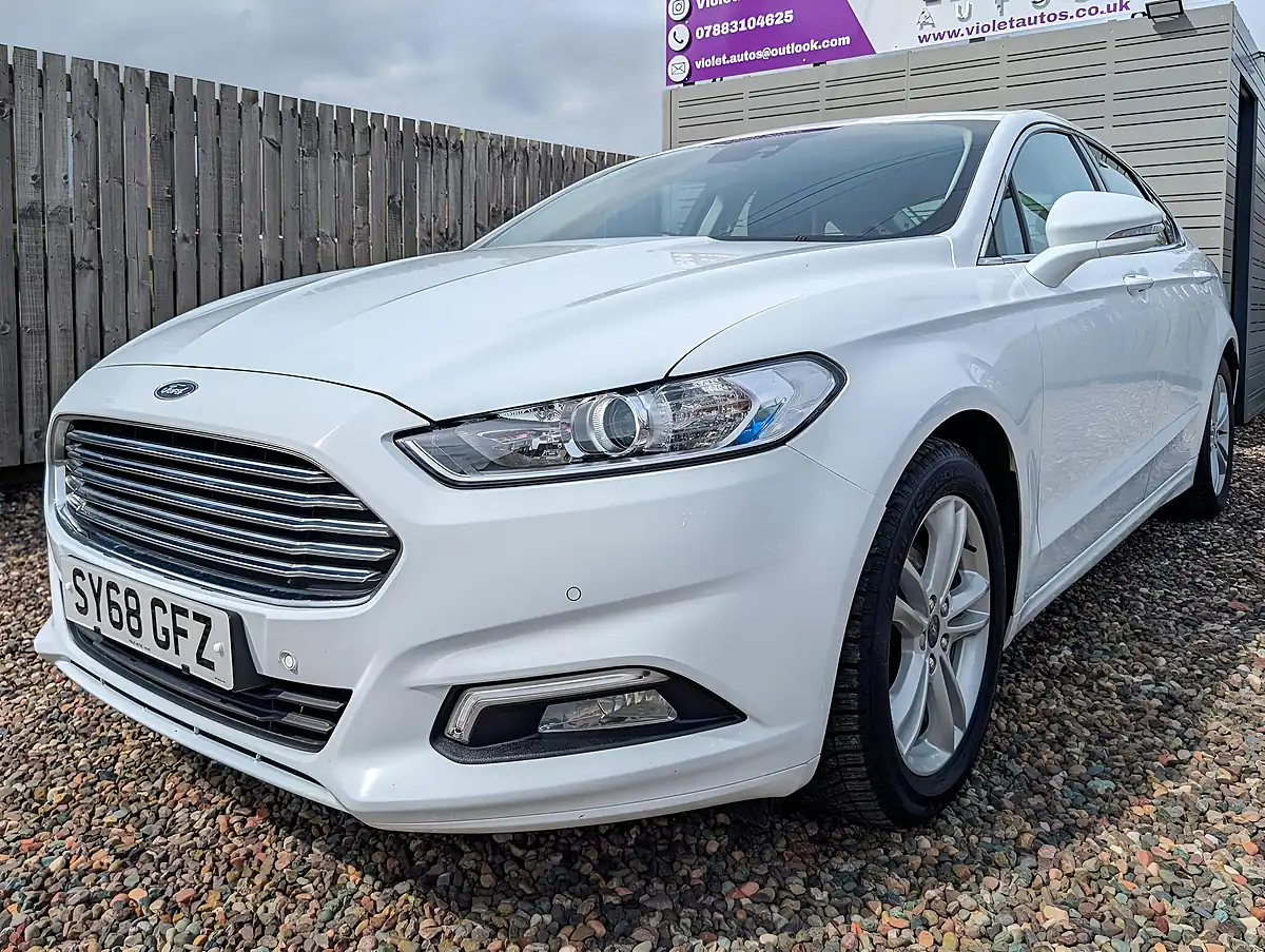 Used 2018 Ford Mondeo Zetec Edition White - Interior and Exterior details 8
