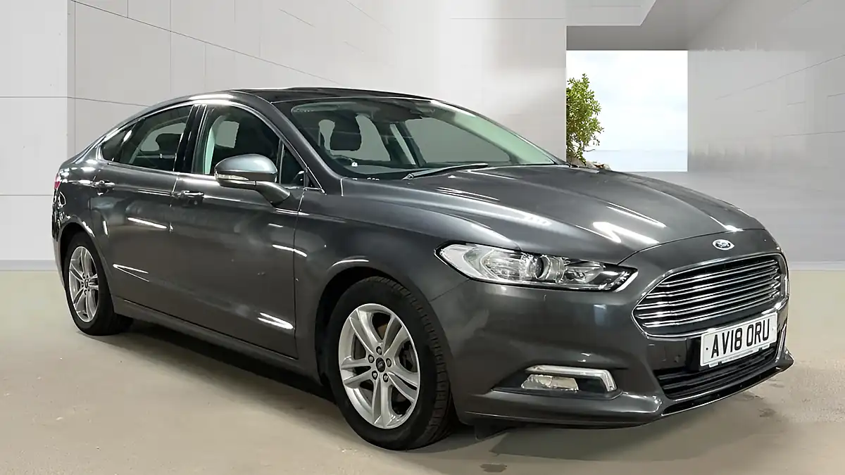 Used 2018 Ford Mondeo Zetec Grey - Front View