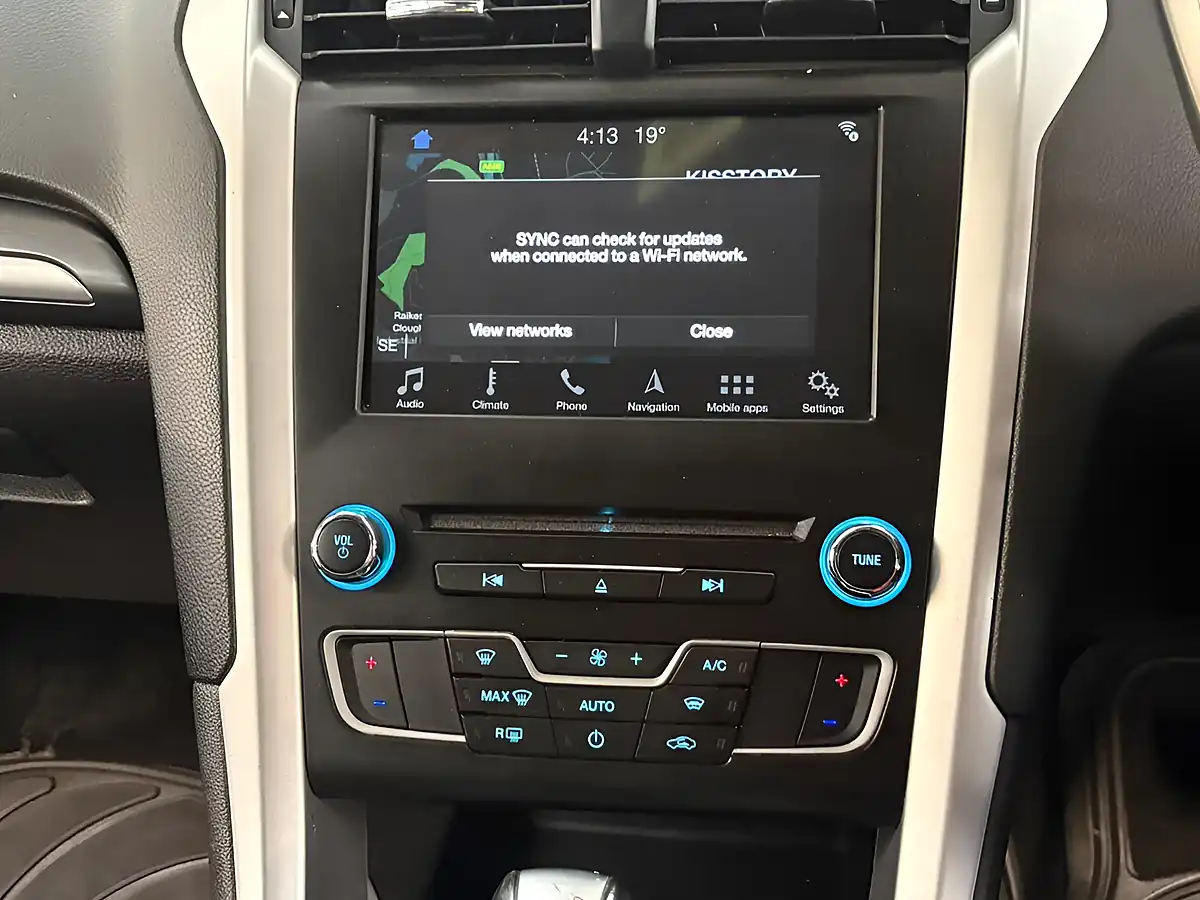 Used 2018 Ford Mondeo Zetec Red - Interior and Exterior details 16